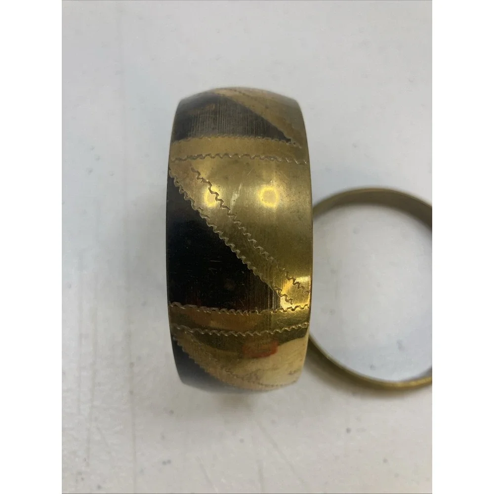 Pair‎ Of Vtg Brass Stackable Bangle Bracelet Boho Tribal Hammered Metal